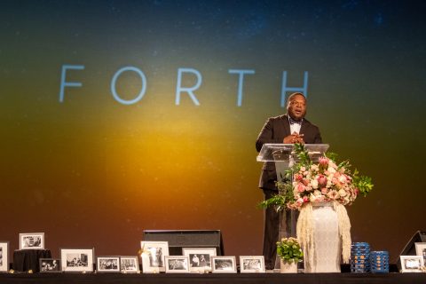 Steven Conway, the evening speaker, a pastor of the Troy Church in Michigan continued his series of messages based upon the “Break Forth” theme. Conway called for spiritual healing and a renewed community with those that are considered “broken.” [Photo: Samuel Girven]