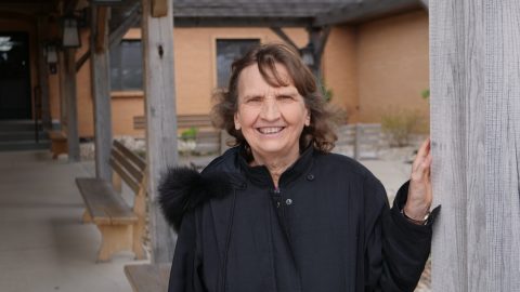 Suzi Woods greatly reduced her pain at the April 2022 Health Immersion Program at the Village SDA Church. Photographer: Robert Rice